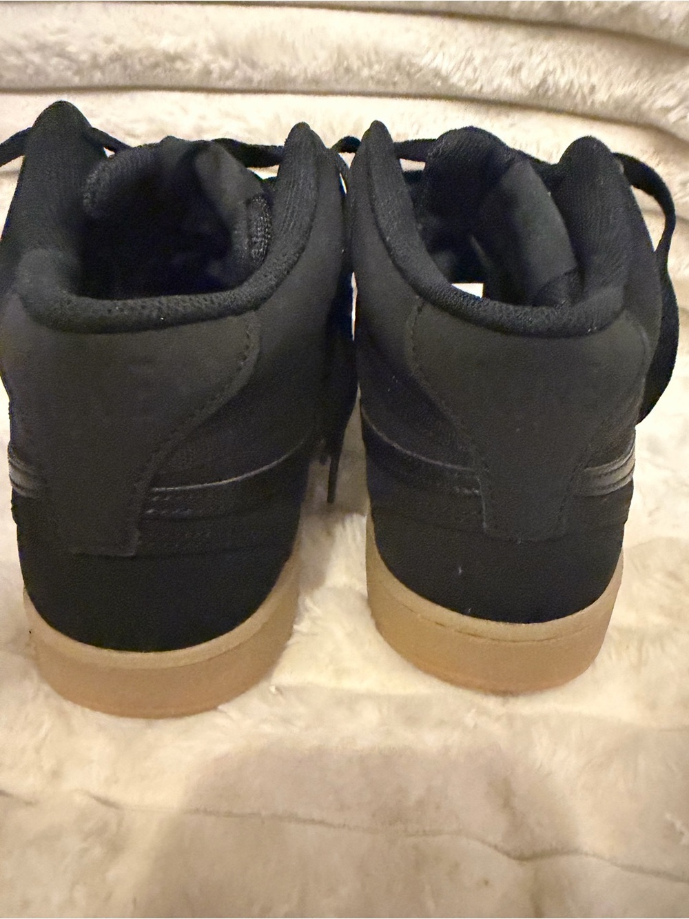 Nike Black Athletic Shoe Interior - Picture 5 of 8
